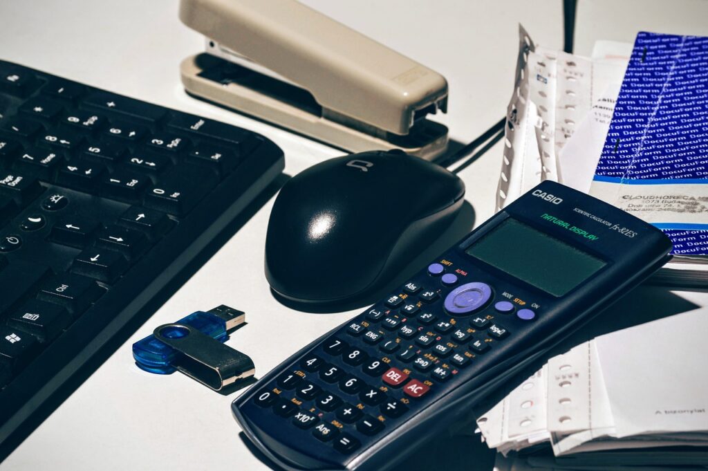 calculator-mouse-office